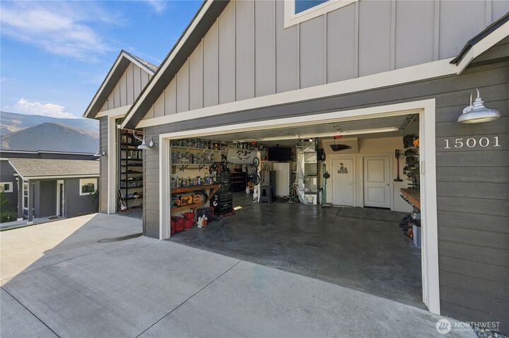 Property Photo: 15001 Allison Place WA 98822