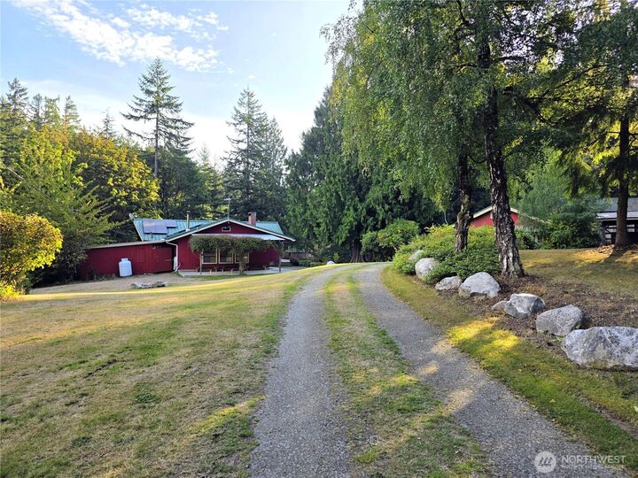 Property Photo: 395 Saylor Road WA 98282