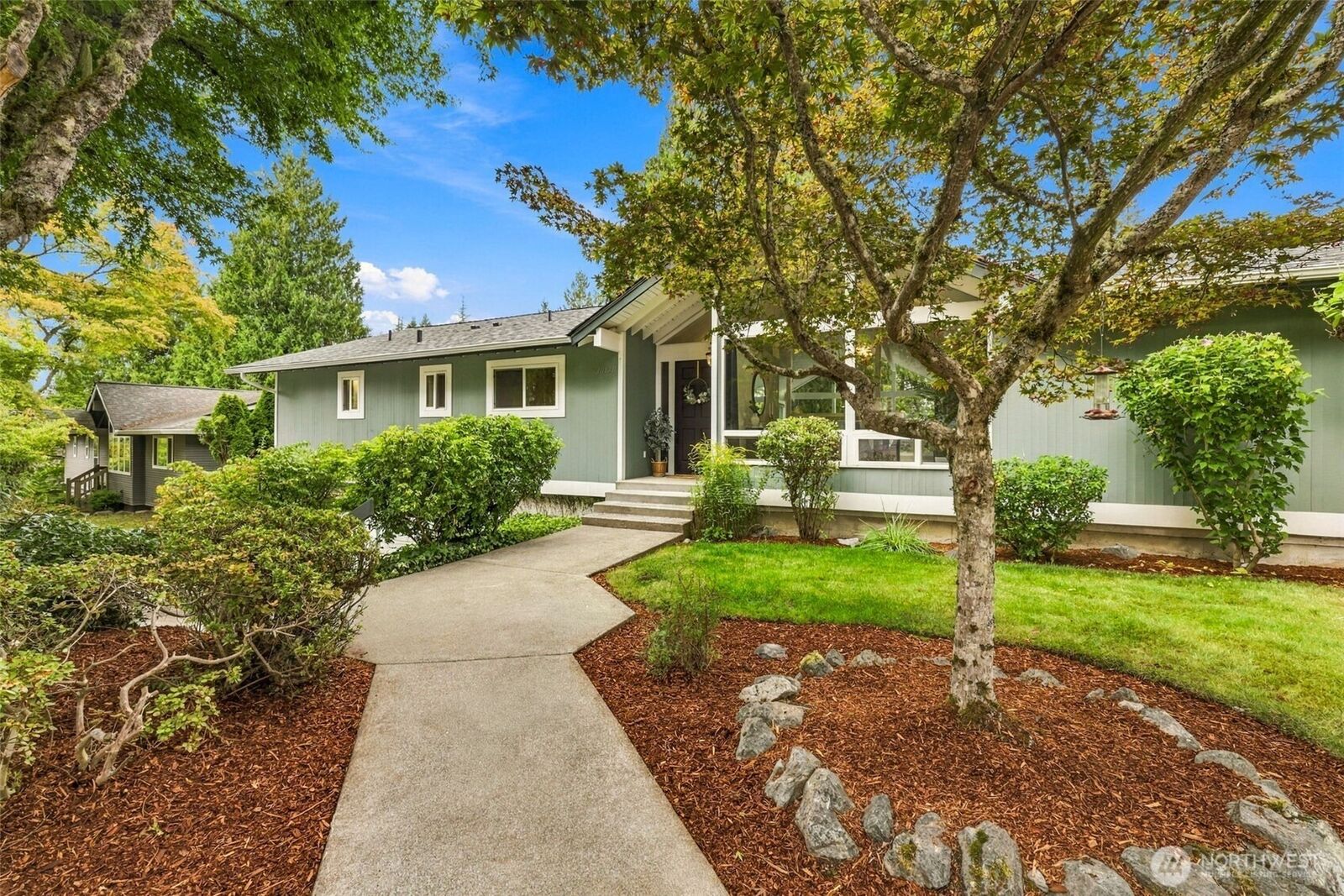 Property Photo: 20130 44th Avenue NE WA 98155