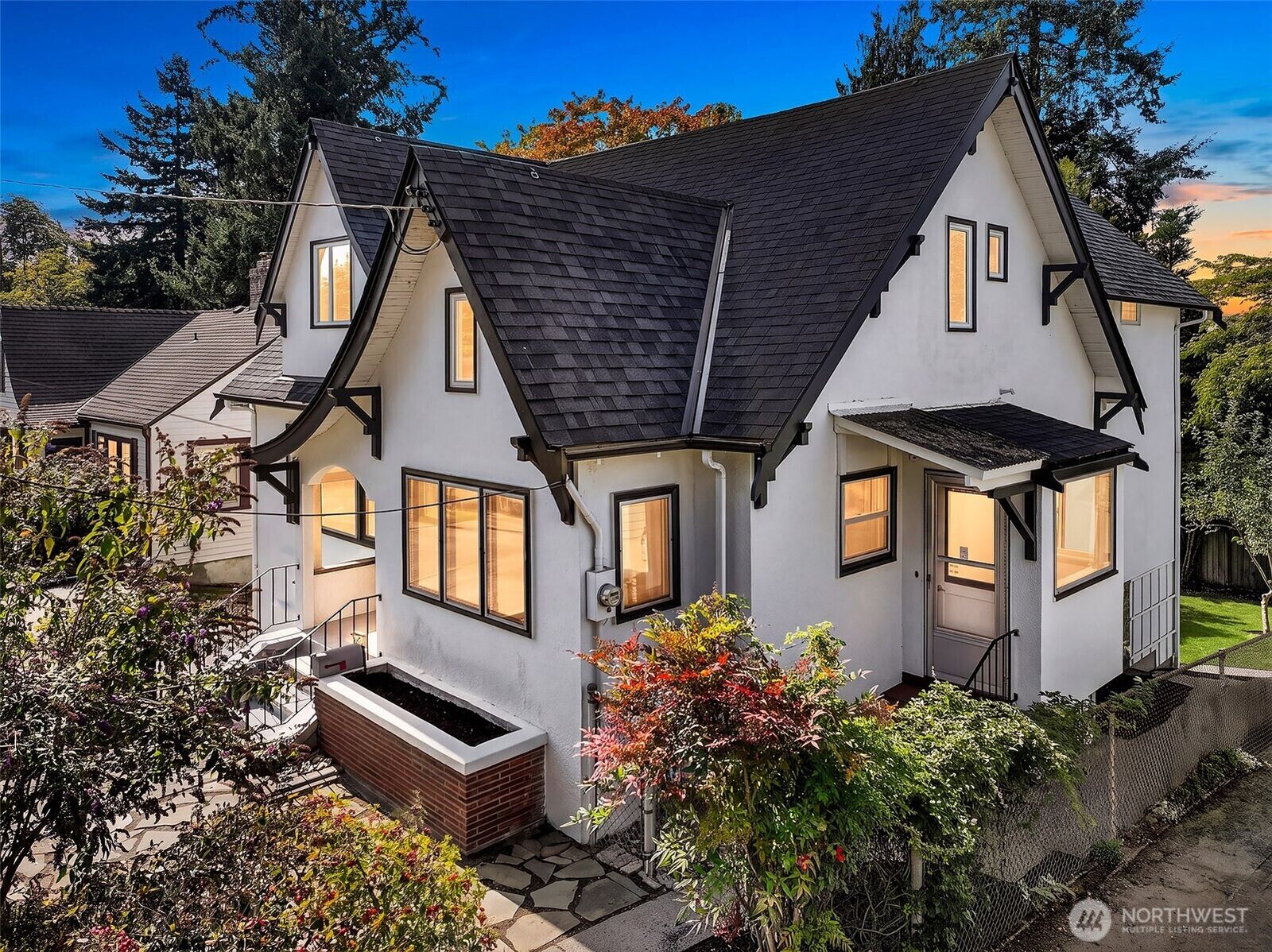 Property Photo:  6241  28th Avenue NE  WA 98115 