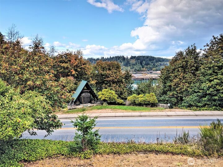 Property Photo: 600 Fairmount Avenue WA 98584