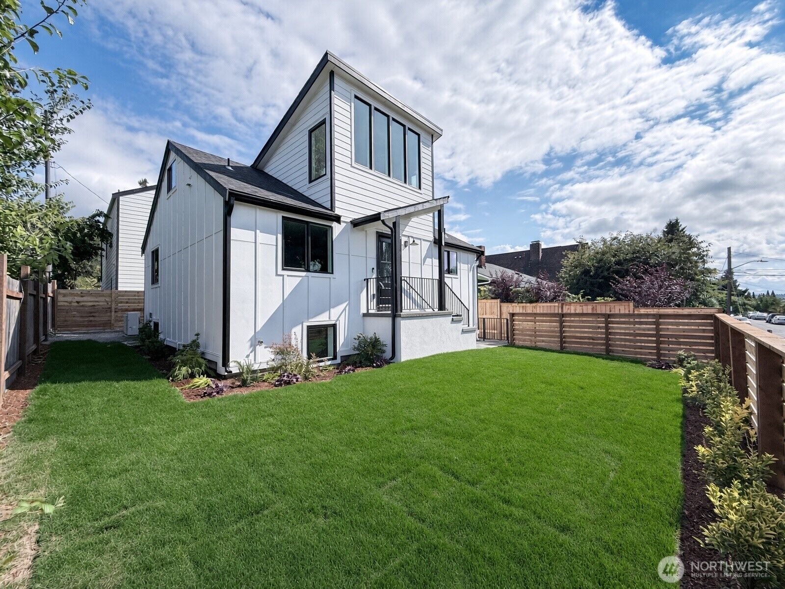 Property Photo: 5402 20th Avenue S WA 98108
