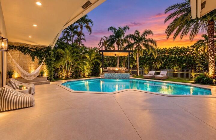 Property Photo:  3284 Huntington  FL 33332 