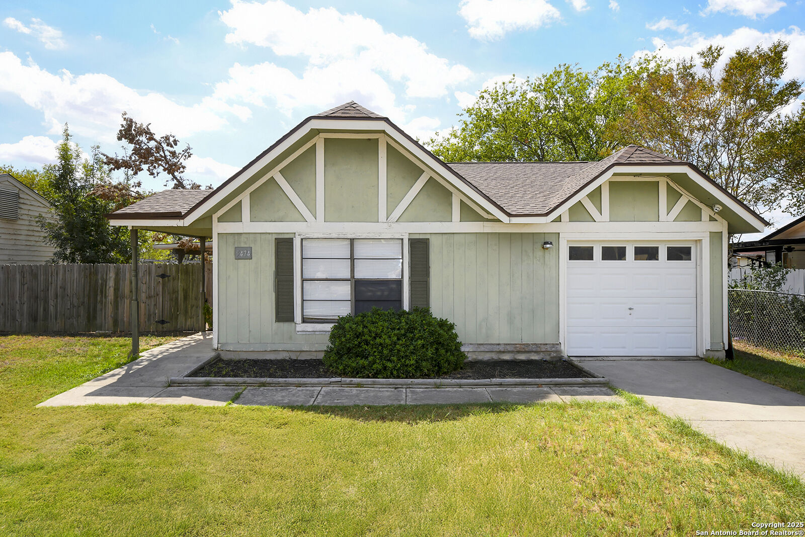 Property Photo: 5474 Port Townsend TX 78242