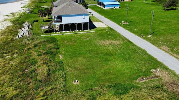 Property Photo:  117 White Cap Drive  LA 70631 