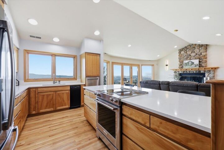 Property Photo: 16211 E Jacobs Ln WA 99217
