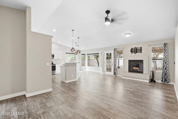 Property Photo:  1574 W Highsmith Drive  AZ 85746 