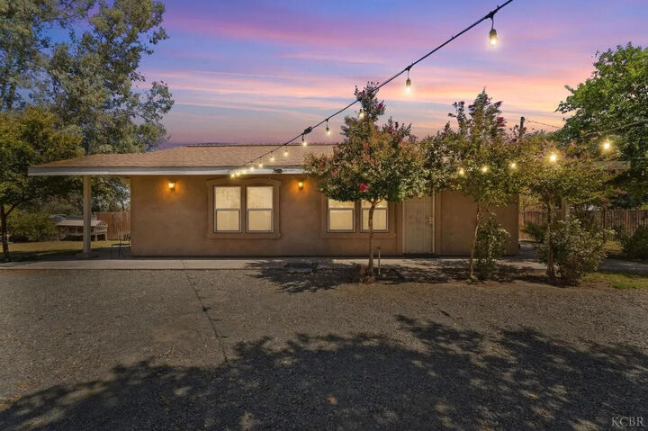 Property Photo:  2440 Sherman Avenue #1/2  CA 93212 