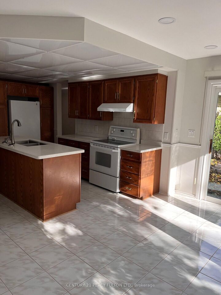 Property Photo: 380 Tareyton Road #Main ON L4C 3X7