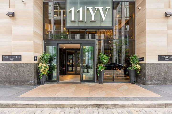 Property Photo:  11 Yorkville Avenue 4502  ON M4W 1L2 