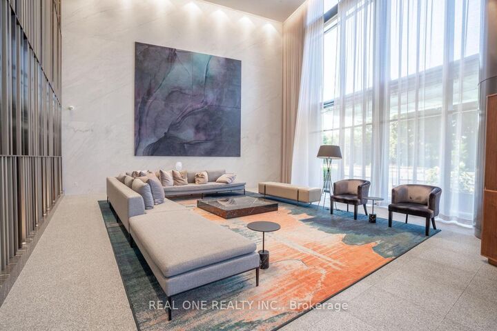 Property Photo:  585 Bloor Street E 323  ON M4W 0B3 