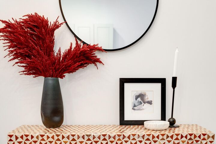Property Photo:  325 Kingston Road 101  ON M4L 1T8 