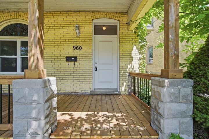 Property Photo:  960 Richmond Street  ON N6A 3J5 