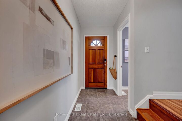 Property Photo:  3 Thomas Street  ON L1H 3W6 