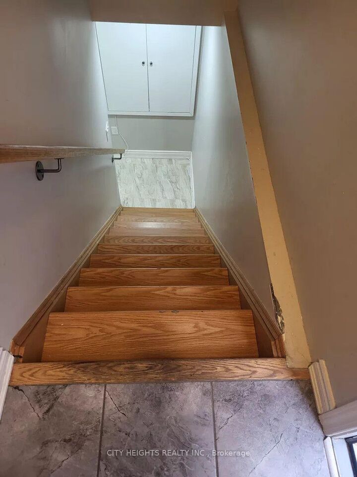 Property Photo:  39 Mincing Trail Basement  ON L4A 4T2 