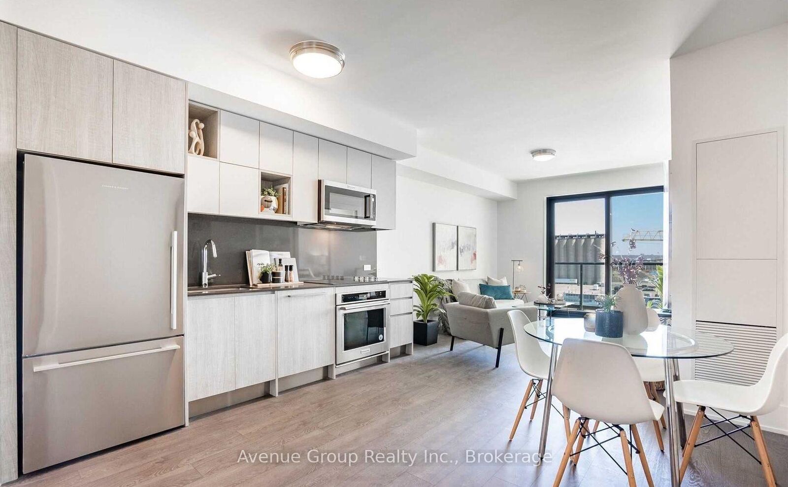 Property Photo:  118 Merchants Wharf Way 618  ON M5A 0L3 