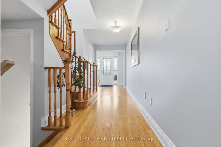 Property Photo:  24 Snowberry Crescent  ON L7G 6M4 