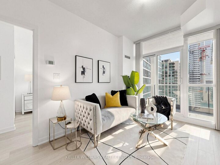 Property Photo:  33 Bay Street 3305  ON M5J 2Z3 