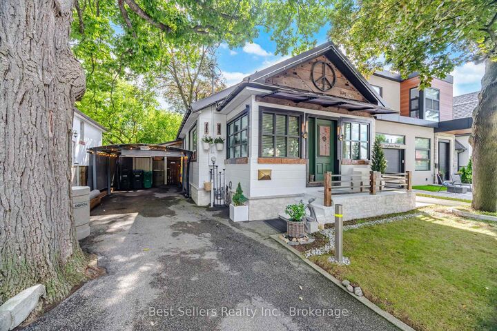 Property Photo:  174 Angelene Street  ON L5G 1X2 