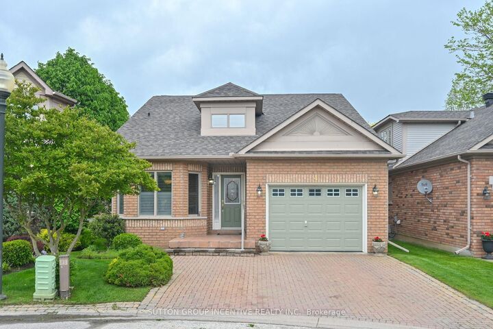 Property Photo:  4 Belair Place  ON L9R 1Z1 
