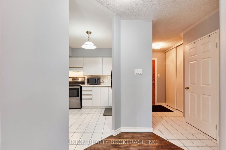 Property Photo:  897 Sheppard Avenue W 212  ON M3H 2T4 
