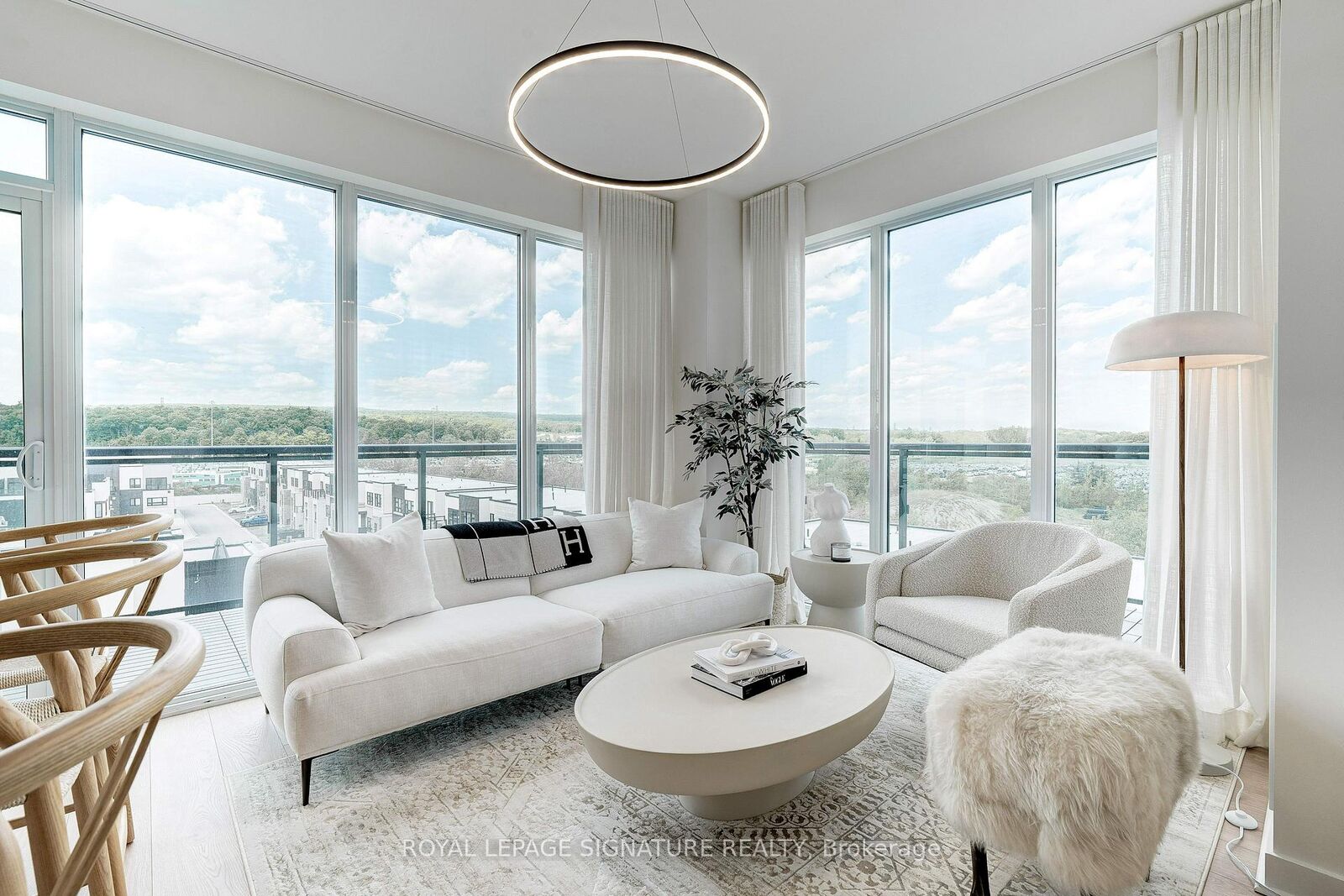 Property Photo:  1119 Cooke Boulevard B630  ON L7T 0C7 