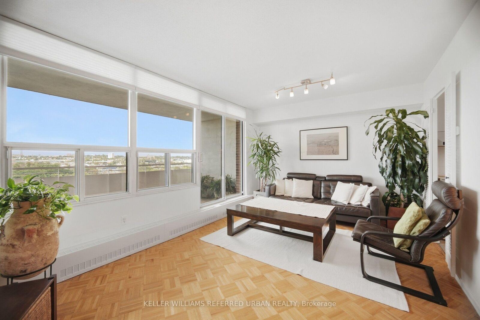 Property Photo: 60 Pavane Linkway Way 1416 ON M3C 1A1