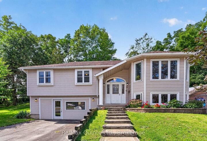 Property Photo:  14 McCamon Avenue  ON K0K 3J0 