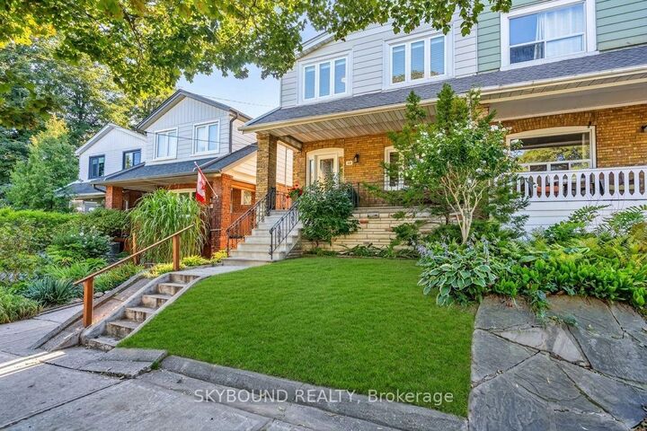 Property Photo:  30 Woodmount Avenue  ON M4C 3X7 