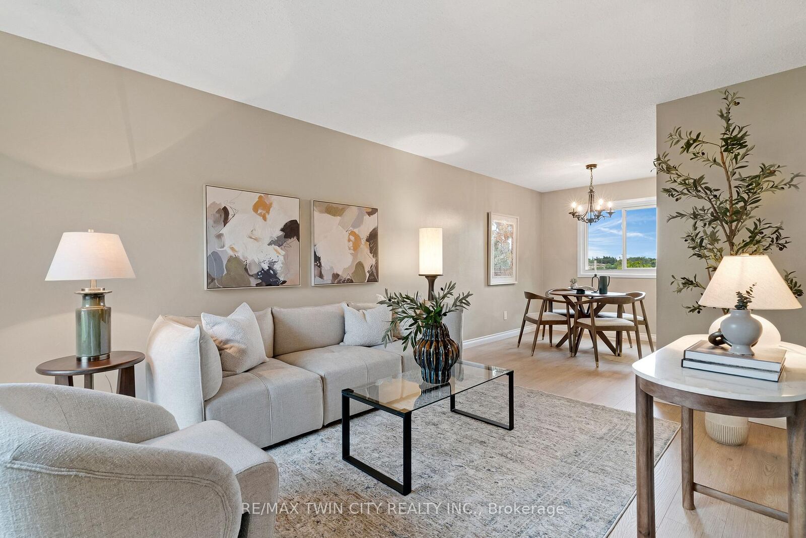 Property Photo:  25 Upper Canada Drive 23  ON N2P 1G2 