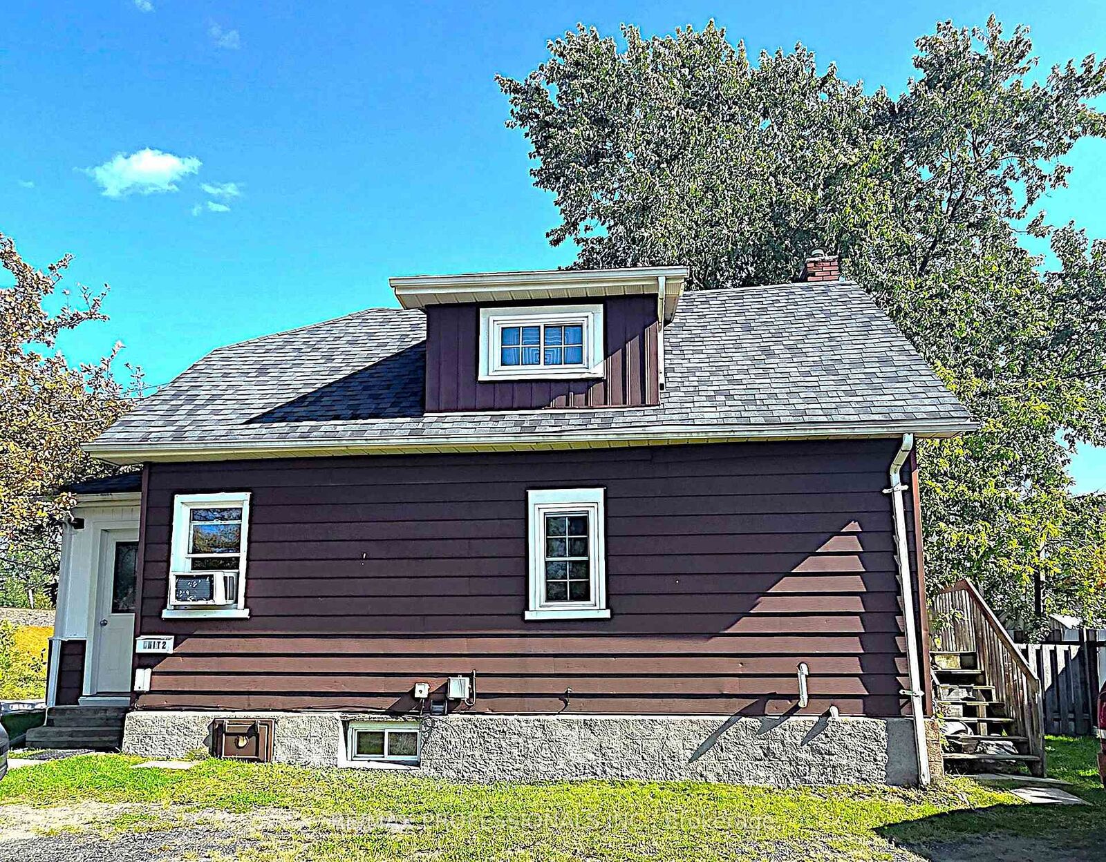 Property Photo:  381 Granite Street  ON P3C 2N8 