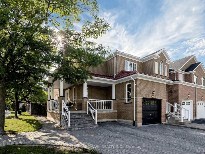 Property Photo:  2 Casabel Drive  ON L6A 3M4 