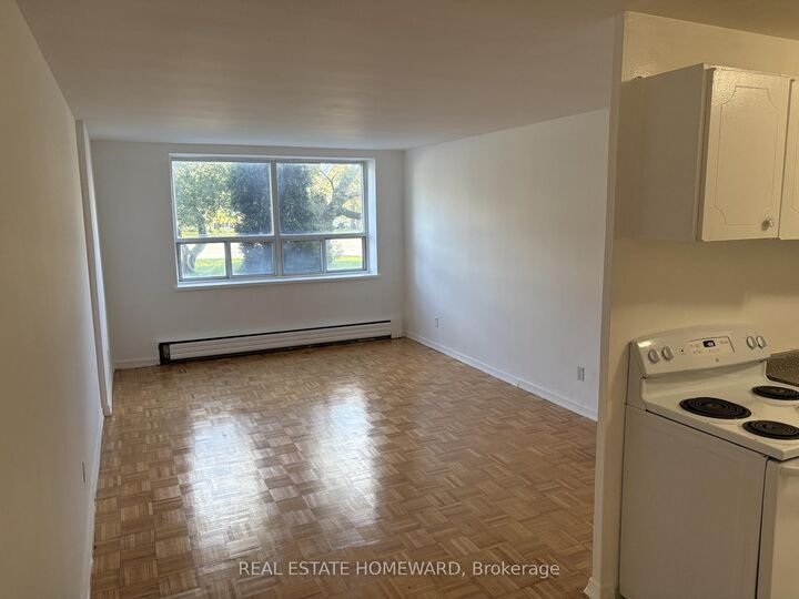 Property Photo:  1765 Lawrence Avenue E 106  ON M1R 2X8 