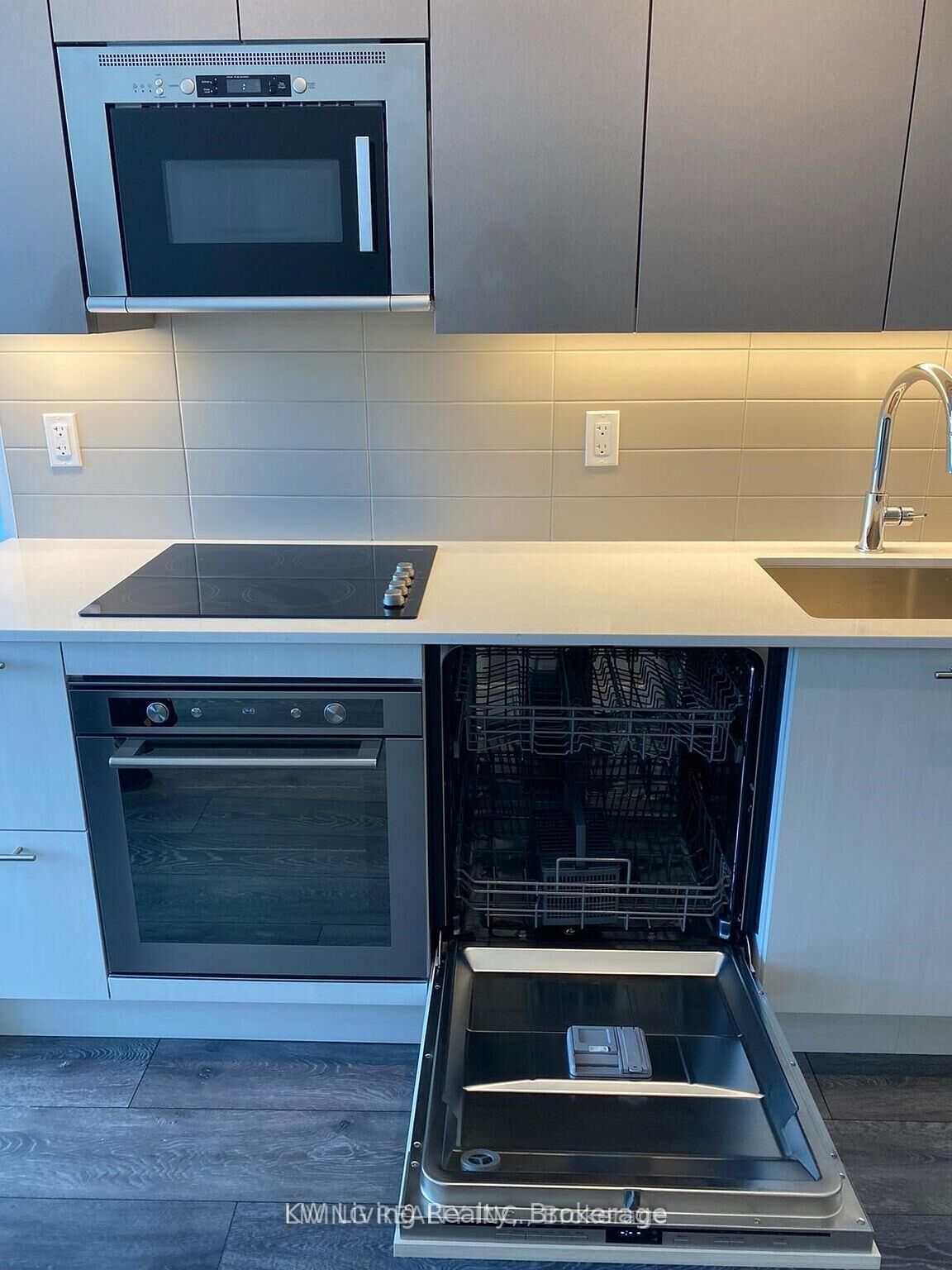 Property Photo:  403 Church Street 3506  ON M4Y 0C9 