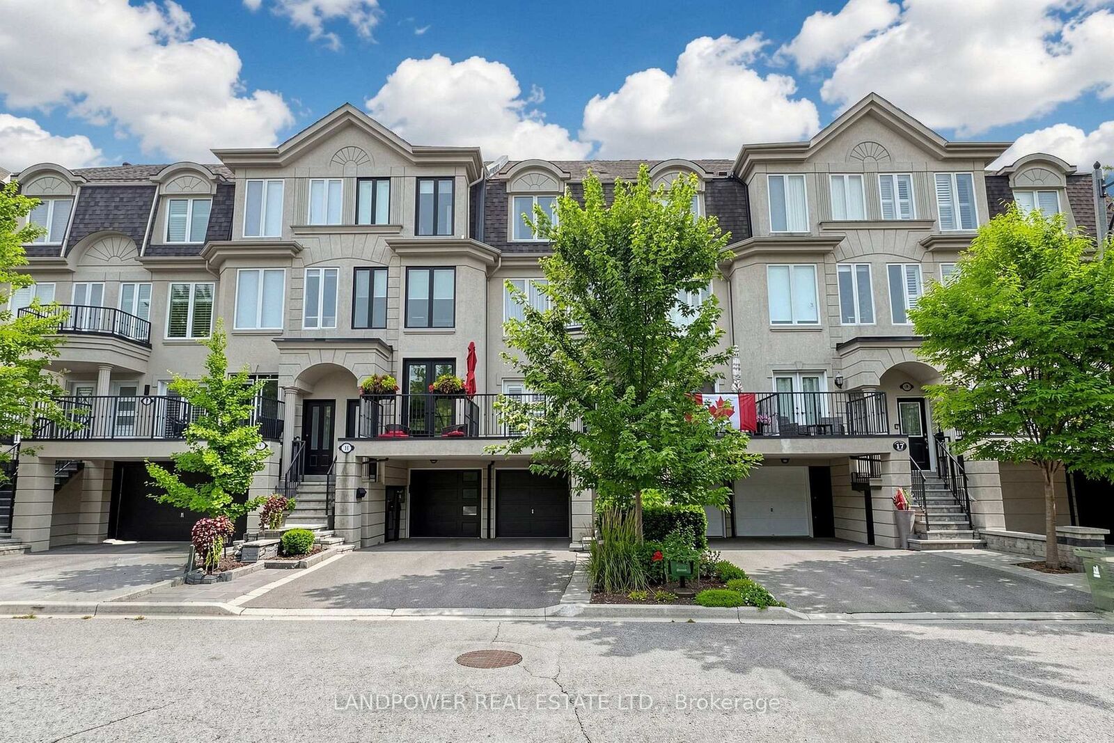 Property Photo:  13 David Dunlap Circle  ON M3C 4B9 