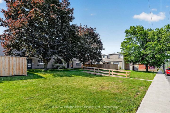 Property Photo:  137 Furnace Street 8  ON K9A 2E5 