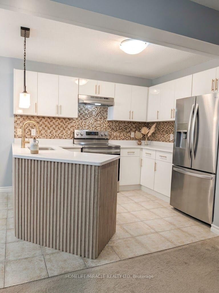 Property Photo:  30 Vipond Street  ON N1E 0G9 