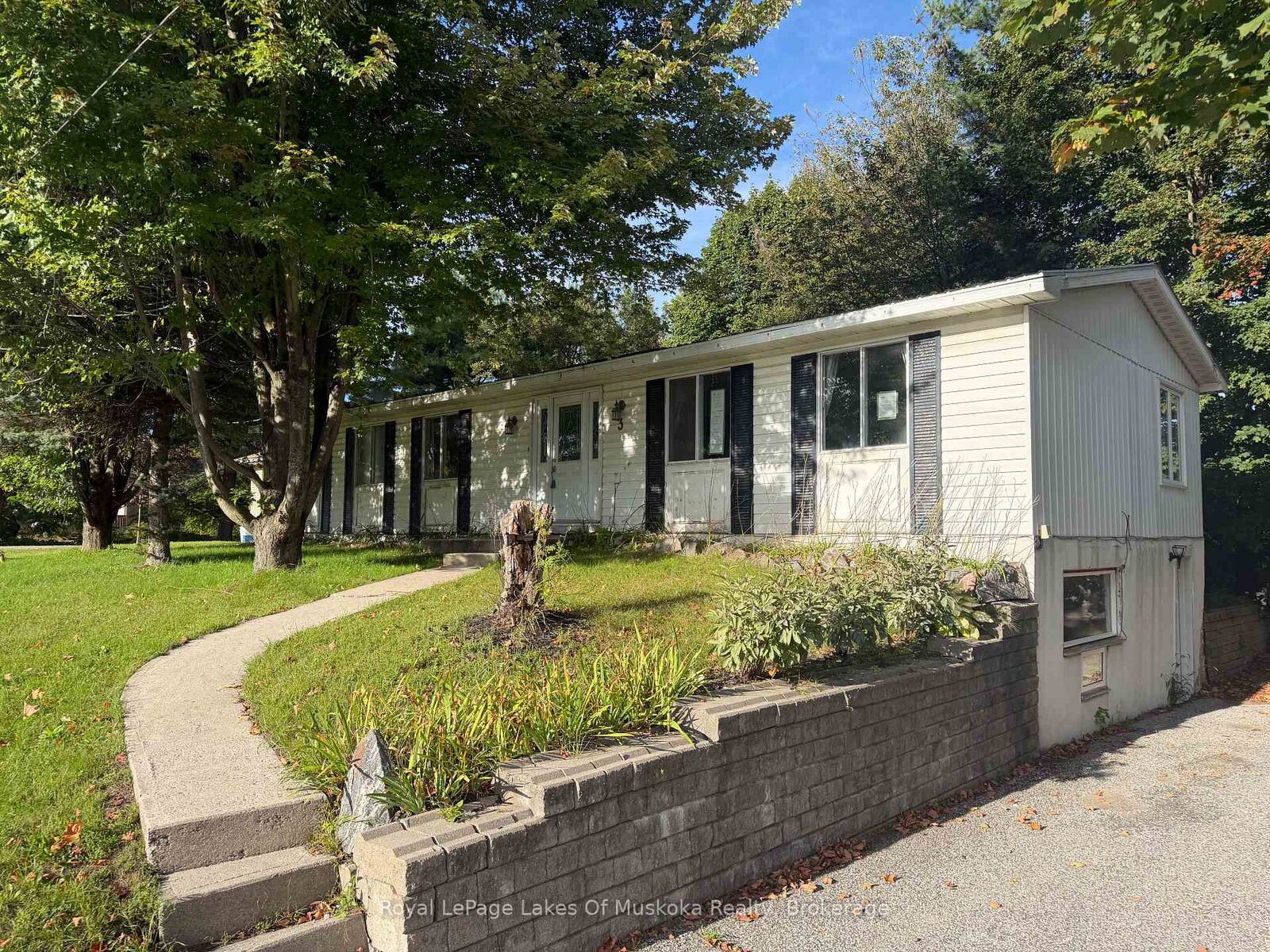 Property Photo: 3 Wellington Street ON P1L 1E8