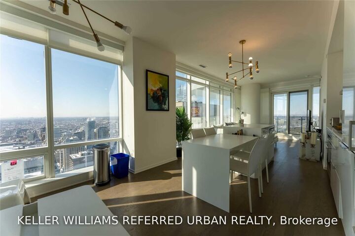 Property Photo:  1 Bloor Street E 4309  ON M4W 1A9 