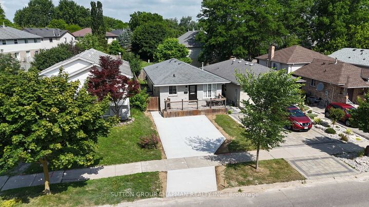 Property Photo:  955 Lawson Road  ON N6G 4X4 