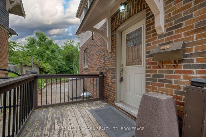 Property Photo:  4864 Simcoe Street  ON L2E 1V9 