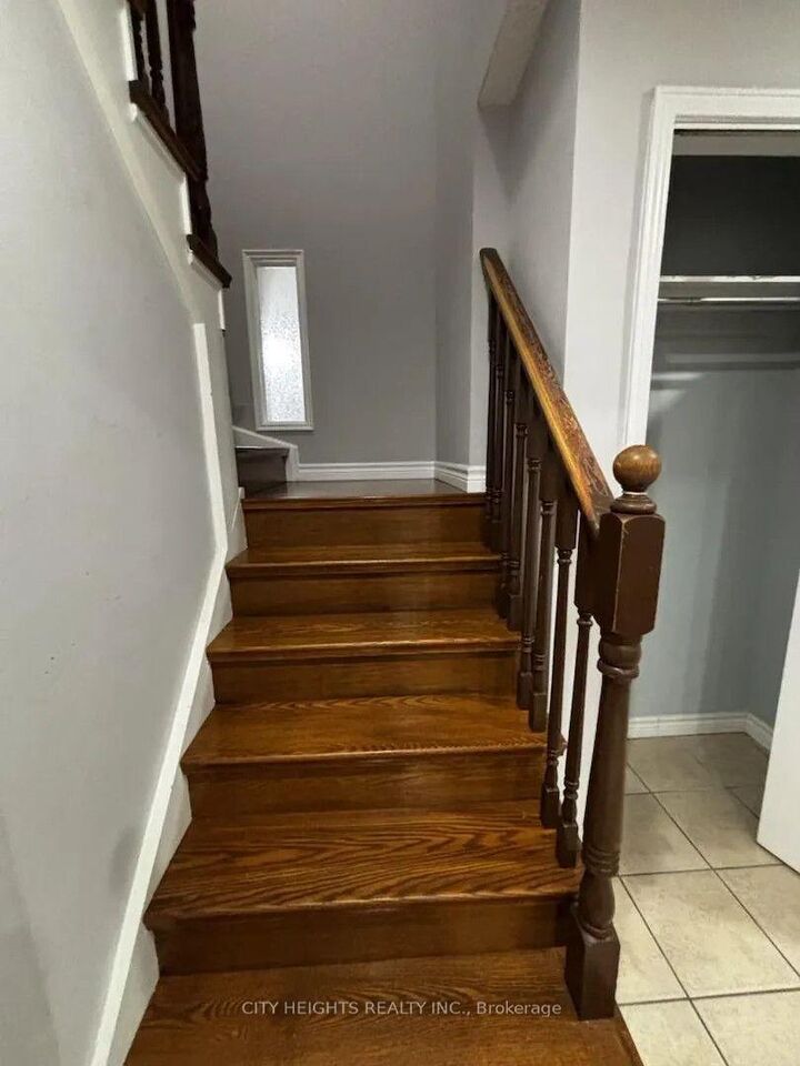 Property Photo:  173 Mayberry Court  ON N2K 3K2 