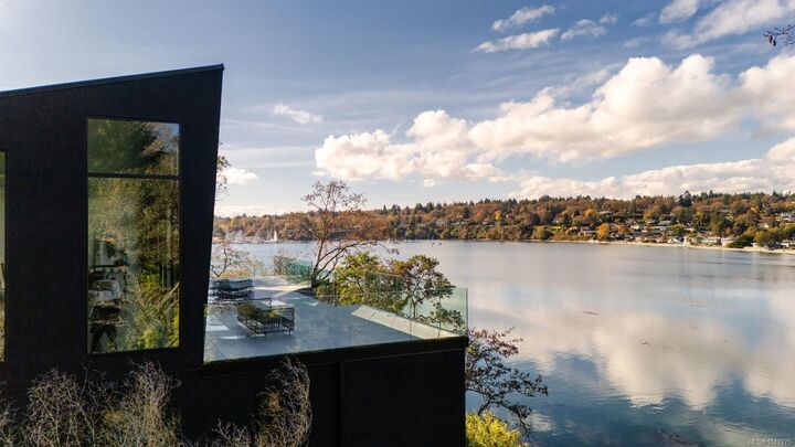 Property Photo:  2701 Sea View Rd  BC V8N 1K7 