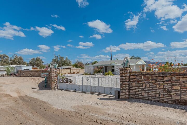 Property Photo: 12127 S Shell Ave AZ 85367