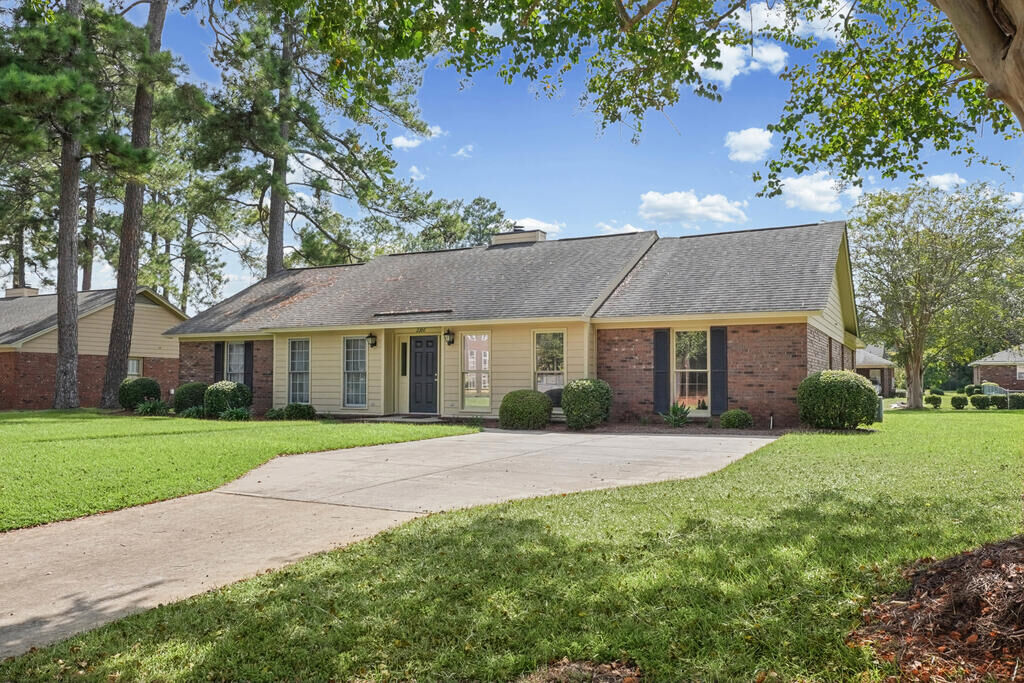 Property Photo: 2306-B Tuxedo Lane GA 31707