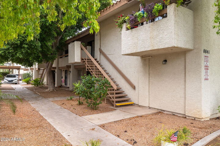 Property Photo: 8841 N 8th Street 206 AZ 85020