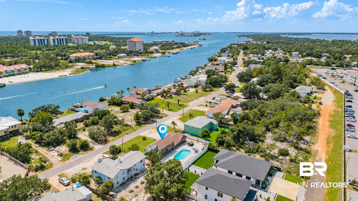 Property Photo:  13622 Canal Drive  FL 32507 