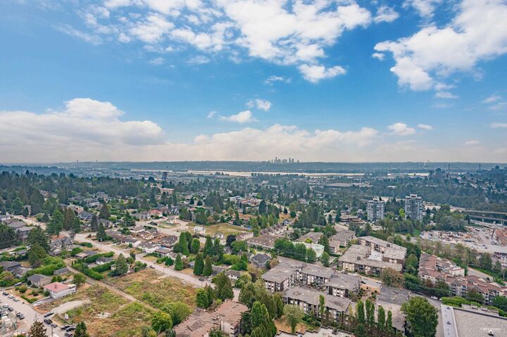 Property Photo:  450 Westview Street 1505  BC V3K 0G3 