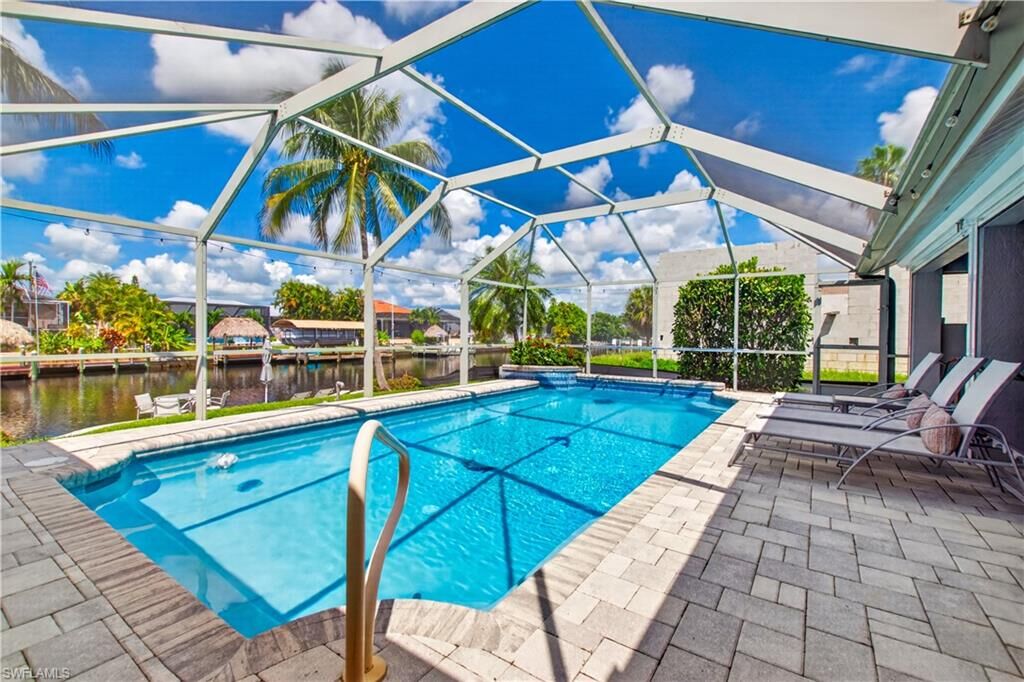Property Photo: 4404 SW 5th Ave FL 33914