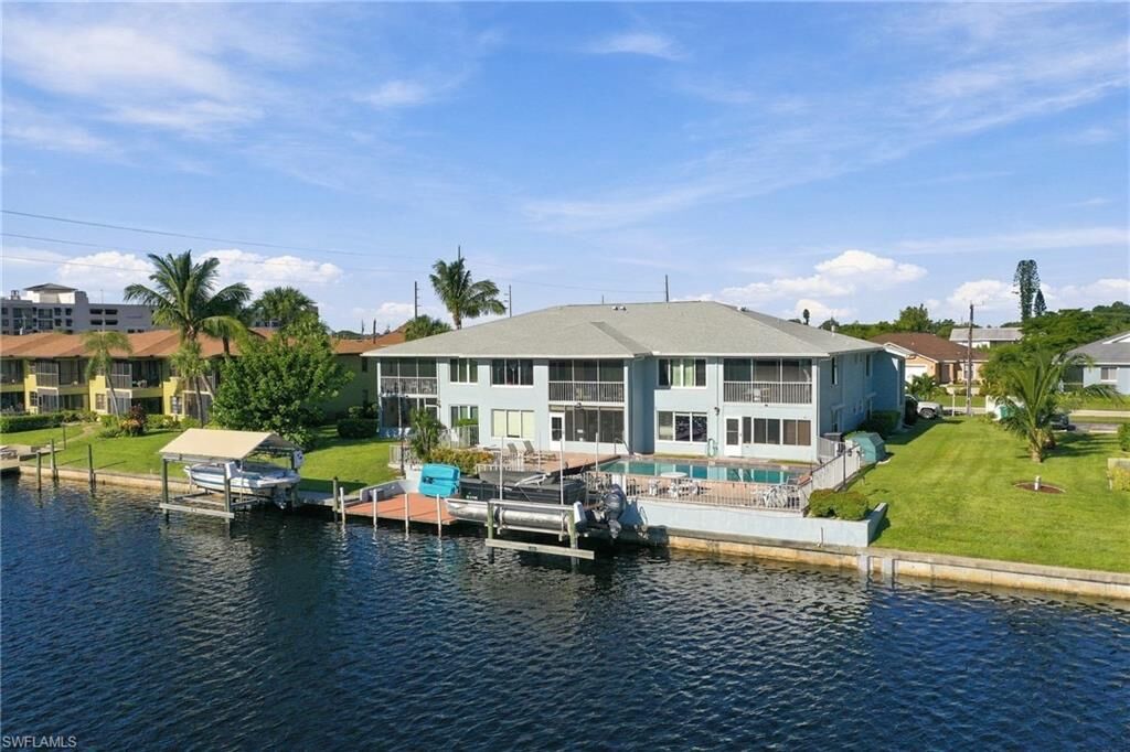 Property Photo:  4707 SE 5th Ave 101  FL 33904 
